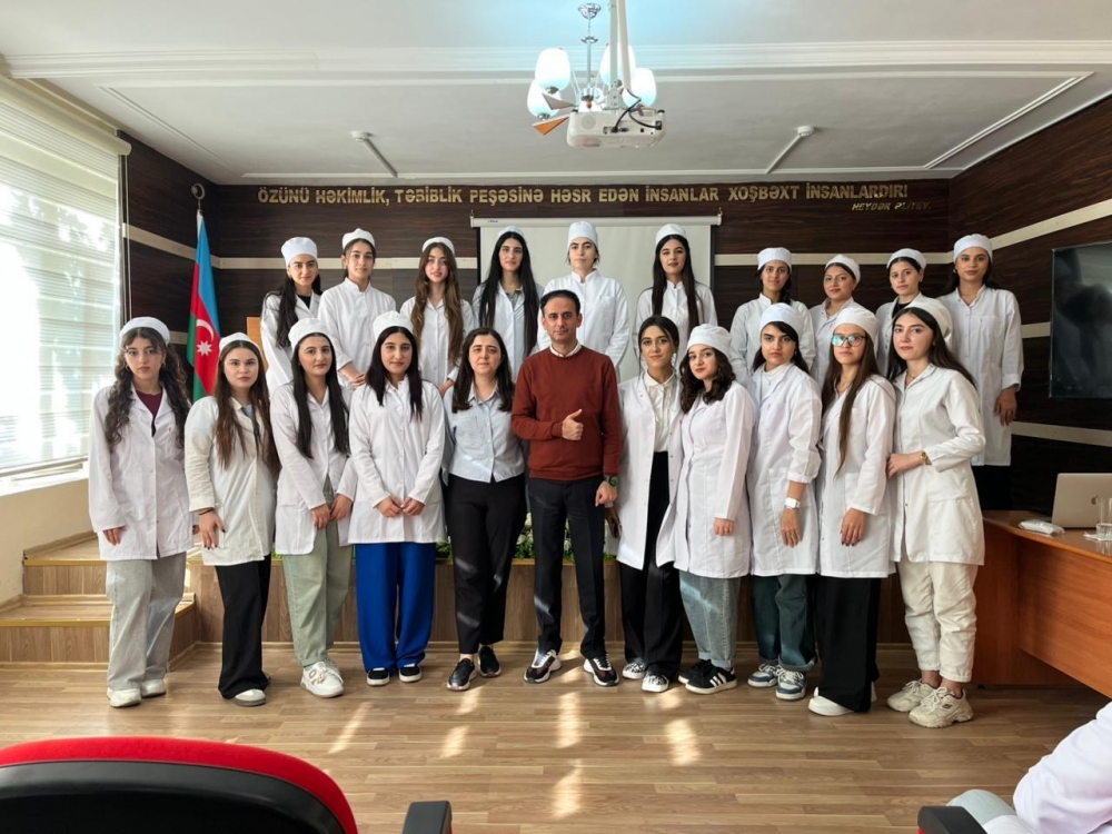 Peşə Təhsil Mərkəzinin əməkdaşı Sumqayıt Tibb Kollecində “Süni intellekt, onun tibbdə rolu və kibertəhlükəsizlik” mövzusunda təlim keçib.