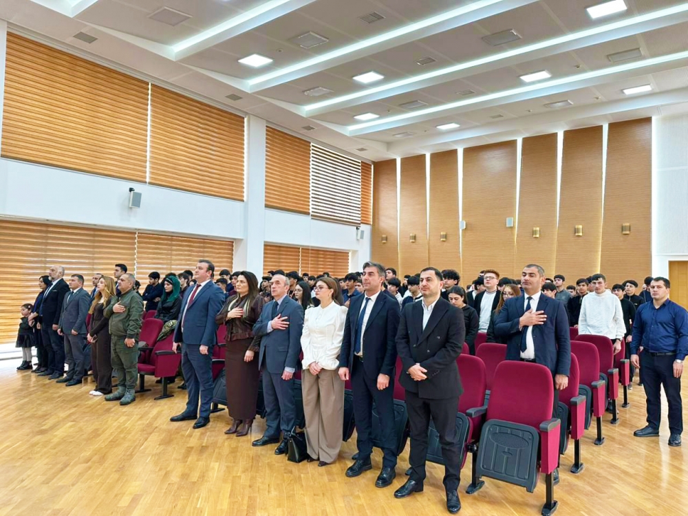 31 dekabr – Dünya Azərbaycanlılarının Həmrəylik Günü və Yeni il münasibətilə tədbir təşkil olunub.